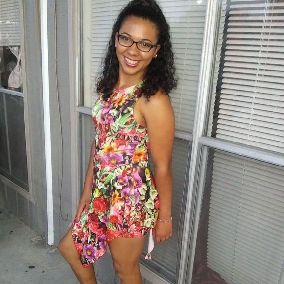 Meet your Posher, Carlitha - Picture 1 of 1